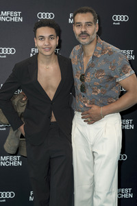 Festivaleröffnung mit Filmpremiere 'The Ballad of Wallis Island