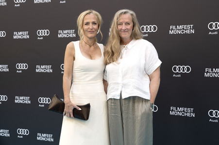 CineMerit Award für Gillian Anderson und Filmpremiere 'Der Salzpfad', Filmfest München 2025