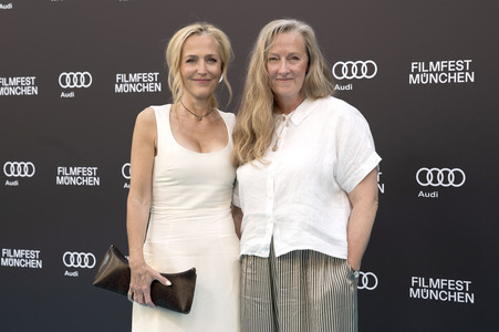CineMerit Award für Gillian Anderson und Filmpremiere 'Der Salzpfad', Filmfest München 2025