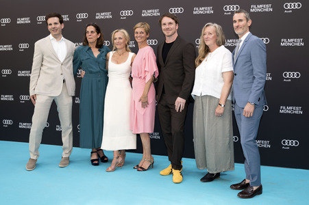 CineMerit Award für Gillian Anderson und Filmpremiere 'Der Salzpfad', Filmfest München 2025