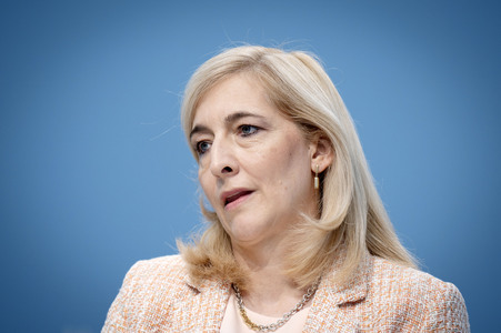 Pressestatement von Bundesgesundheitsministerin Nina Warken in Berlin