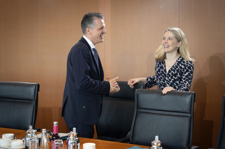 9. Sitzung des Bundeskabinetts in Berlin