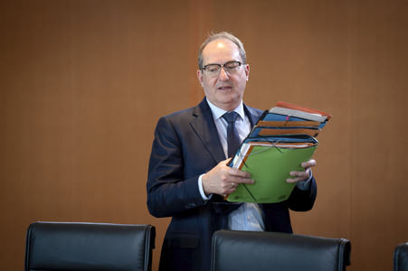 9. Sitzung des Bundeskabinetts in Berlin