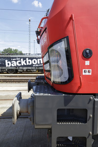 Erste automatisierte Güterzuglokomotive von DB Cargo im Testbetrieb in Köln