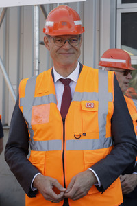 Erste automatisierte Güterzuglokomotive von DB Cargo im Testbetrieb in Köln