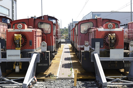 Erste automatisierte Güterzuglokomotive von DB Cargo im Testbetrieb in Köln