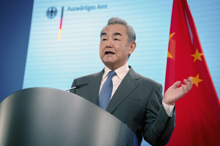 Pressekonferenz des chinesischen Außenministers und des deutschen Außenministers in Berlin