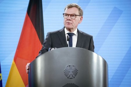 Pressekonferenz des chinesischen Außenministers und des deutschen Außenministers in Berlin