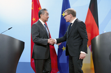 Pressekonferenz des chinesischen Außenministers und des deutschen Außenministers in Berlin