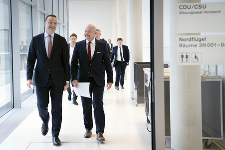 Fraktionssitzung der CDU/CSU-Bundestagsfraktion in Berlin