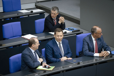 16. Sitzung des Deutschen Bundestages in Berlin