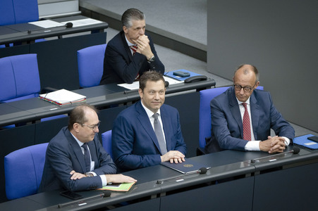 16. Sitzung des Deutschen Bundestages in Berlin