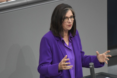 17. Sitzung des Deutschen Bundestages in Berlin