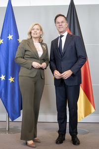 Bundestagspräsidentin Julia Klöckner und NATO-Generalsekretär Mark Rutte in Berlin