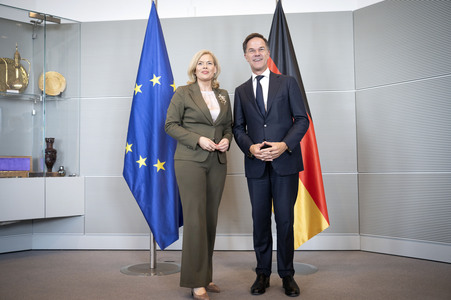 Bundestagspräsidentin Julia Klöckner und NATO-Generalsekretär Mark Rutte in Berlin