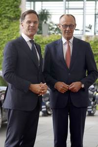 Empfang des NATO-Generalsekretärs in Berlin