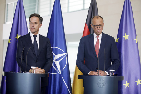Empfang des NATO-Generalsekretärs in Berlin