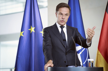 Empfang des NATO-Generalsekretärs in Berlin