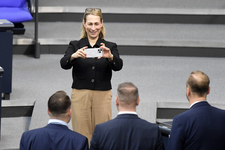 19 Sitzung des Deutschen Bundestages in Berlin