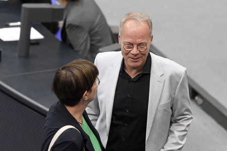 19 Sitzung des Deutschen Bundestages in Berlin