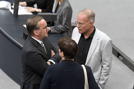 19 Sitzung des Deutschen Bundestages in Berlin