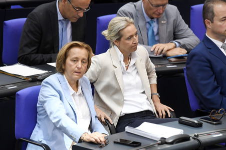 19 Sitzung des Deutschen Bundestages in Berlin