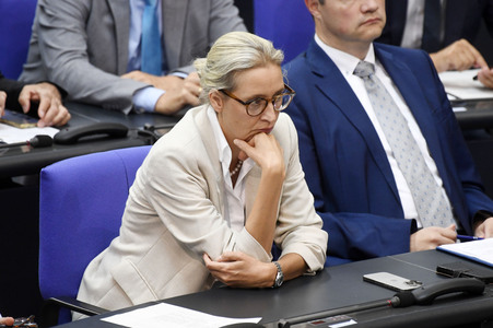 19 Sitzung des Deutschen Bundestages in Berlin