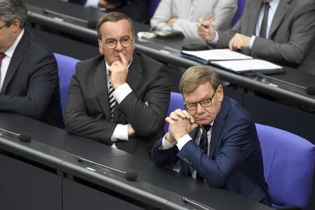 19 Sitzung des Deutschen Bundestages in Berlin