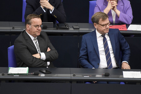 19 Sitzung des Deutschen Bundestages in Berlin