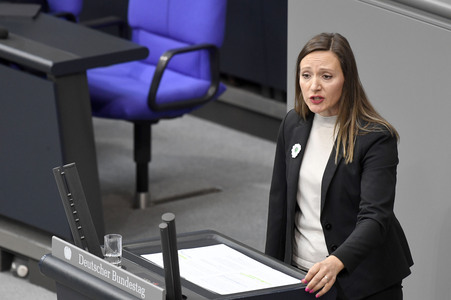 19 Sitzung des Deutschen Bundestages in Berlin