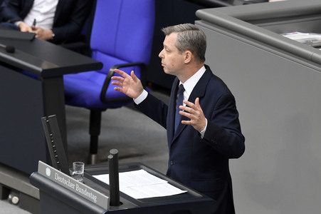 19 Sitzung des Deutschen Bundestages in Berlin