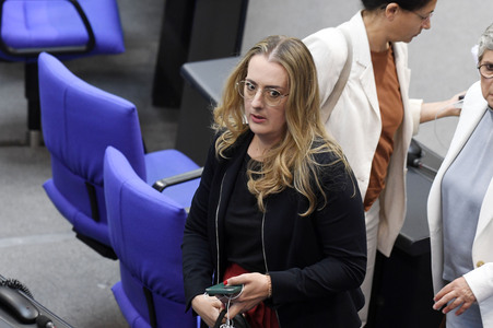 19 Sitzung des Deutschen Bundestages in Berlin