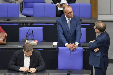 19 Sitzung des Deutschen Bundestages in Berlin