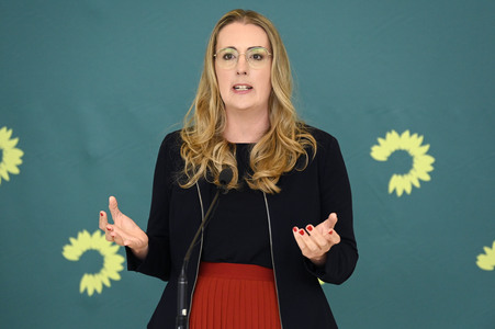 19 Sitzung des Deutschen Bundestages in Berlin