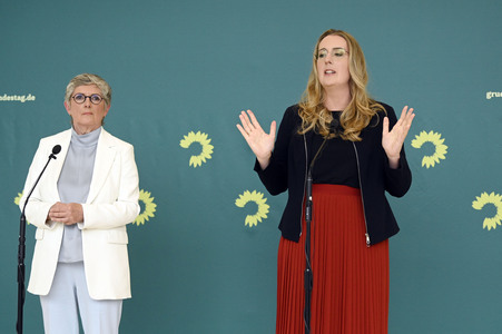 19 Sitzung des Deutschen Bundestages in Berlin