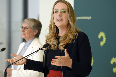 19 Sitzung des Deutschen Bundestages in Berlin