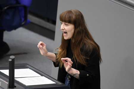 19 Sitzung des Deutschen Bundestages in Berlin