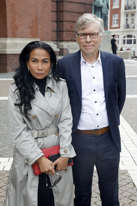 Öffentliche Gedenkfeier für Carlo von Tiedemann in Hamburg