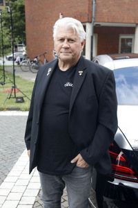 Öffentliche Gedenkfeier für Carlo von Tiedemann in Hamburg