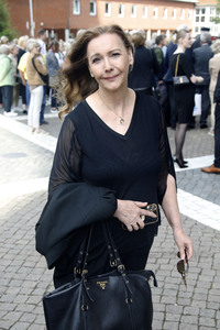 Öffentliche Gedenkfeier für Carlo von Tiedemann in Hamburg