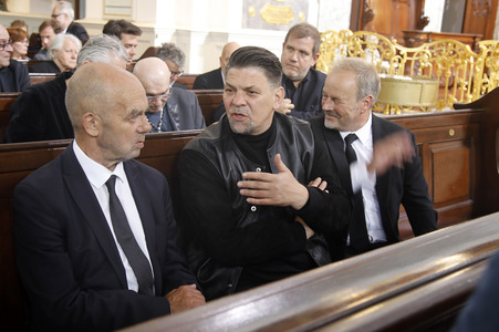 Öffentliche Gedenkfeier für Carlo von Tiedemann in Hamburg