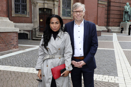 Öffentliche Gedenkfeier für Carlo von Tiedemann in Hamburg