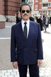 Öffentliche Gedenkfeier für Carlo von Tiedemann in Hamburg