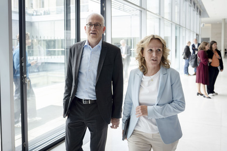 19 Sitzung des Deutschen Bundestages in Berlin