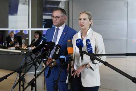 19 Sitzung des Deutschen Bundestages in Berlin