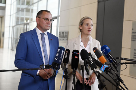 19 Sitzung des Deutschen Bundestages in Berlin