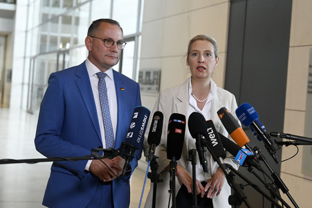 19 Sitzung des Deutschen Bundestages in Berlin