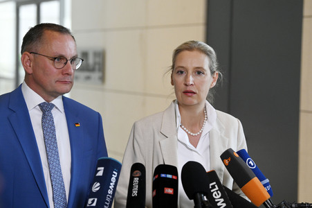 19 Sitzung des Deutschen Bundestages in Berlin