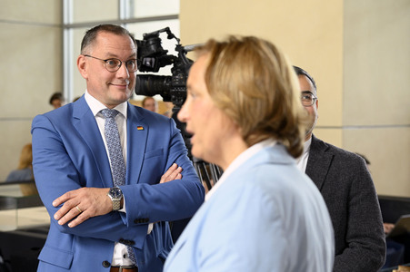 19 Sitzung des Deutschen Bundestages in Berlin