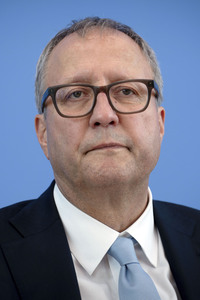 Bundespressekonferenz 'Abschlussbericht der Initiative für einen handlungsfähigen Staat' in Berlin